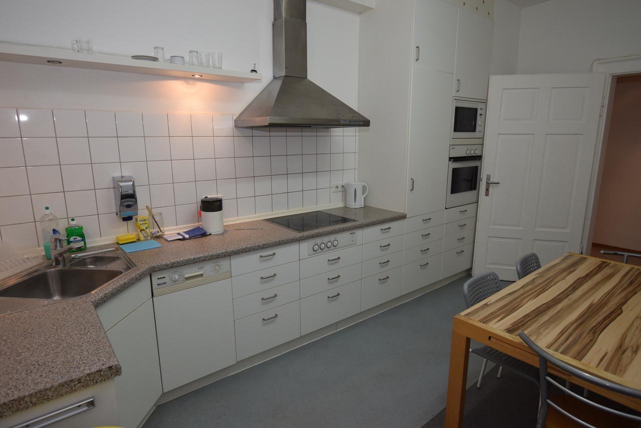 Monteurzimmer Kirchheim-Teck เคียร์ชไฮม์ อุนเทอร์ เท็ค ภายนอก รูปภาพ
